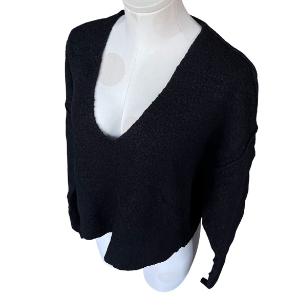 Free people black v neck sweater cropped XSmall - Picture 3 of 15